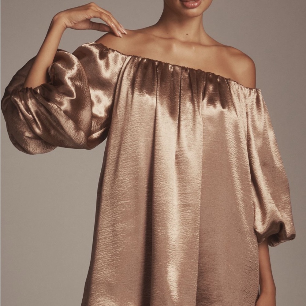 NWT @heynasreen x Mare Mare Off-The-Shoulder Puff-Sleeve Shine Mini Dress